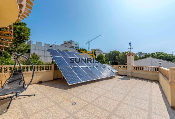 Villa · Herverkoop - Orihuela Costa · Campoamor · Alicante · Spanje