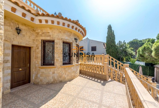 Villa · Herverkoop - Orihuela Costa · Campoamor · Alicante · Spanje