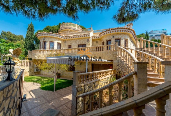 Villa · Herverkoop - Orihuela Costa · Campoamor · Alicante · Spanje