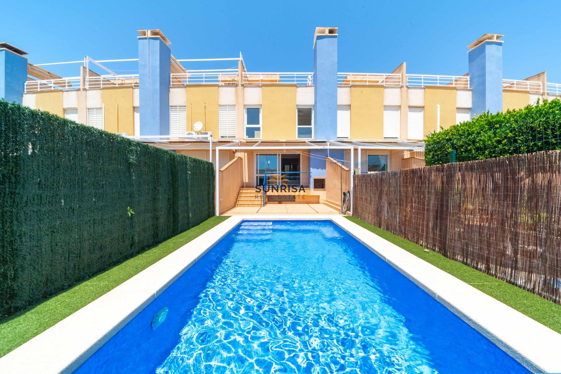 Herverkoop - Twee-onder-een-kapwoning - Orihuela Costa