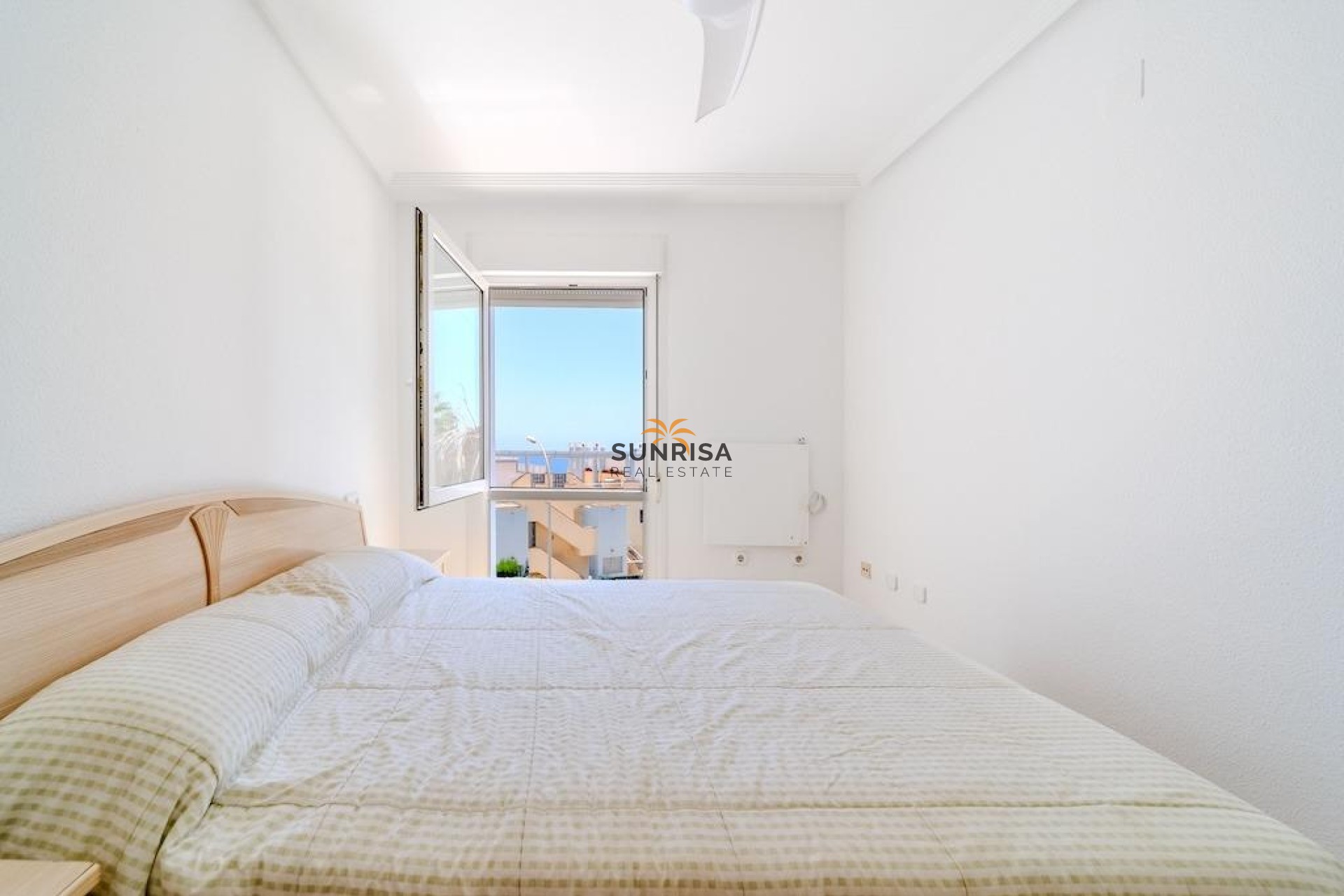 Herverkoop - Twee-onder-een-kapwoning - Orihuela Costa