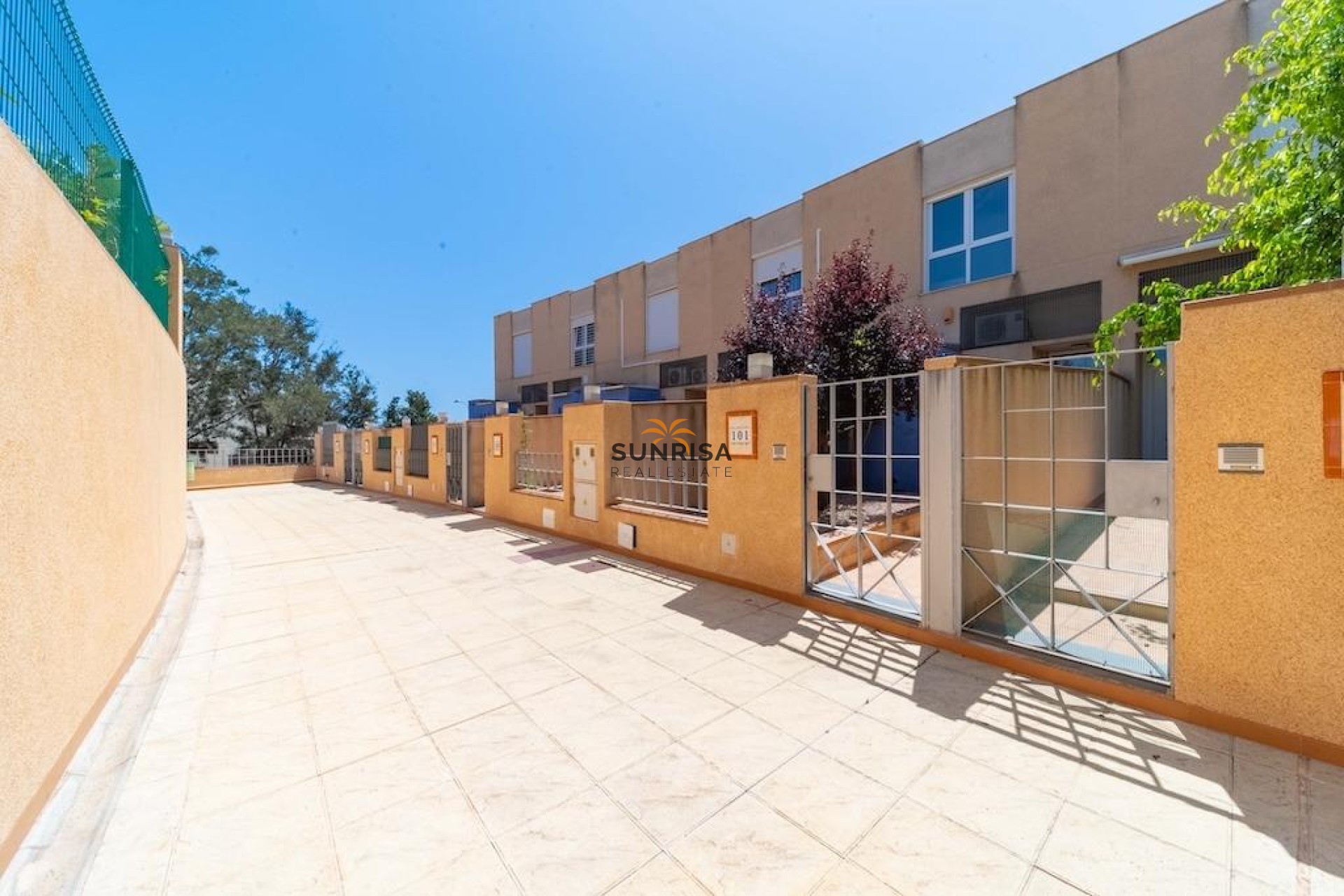 Herverkoop - Twee-onder-een-kapwoning - Orihuela Costa