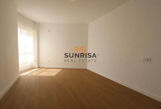 Apartment · Resale - Orihuela Costa · La Zenia · Alicante · Spain