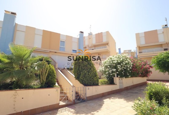Maison jumelée · Revente - Orihuela Costa · Campoamor · Alicante · Espagne