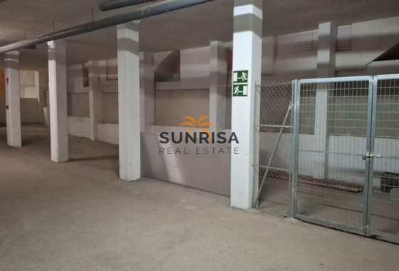 Garage · Revente - Orihuela Costa · Los Almendros-La Florida · Alicante · Espagne
