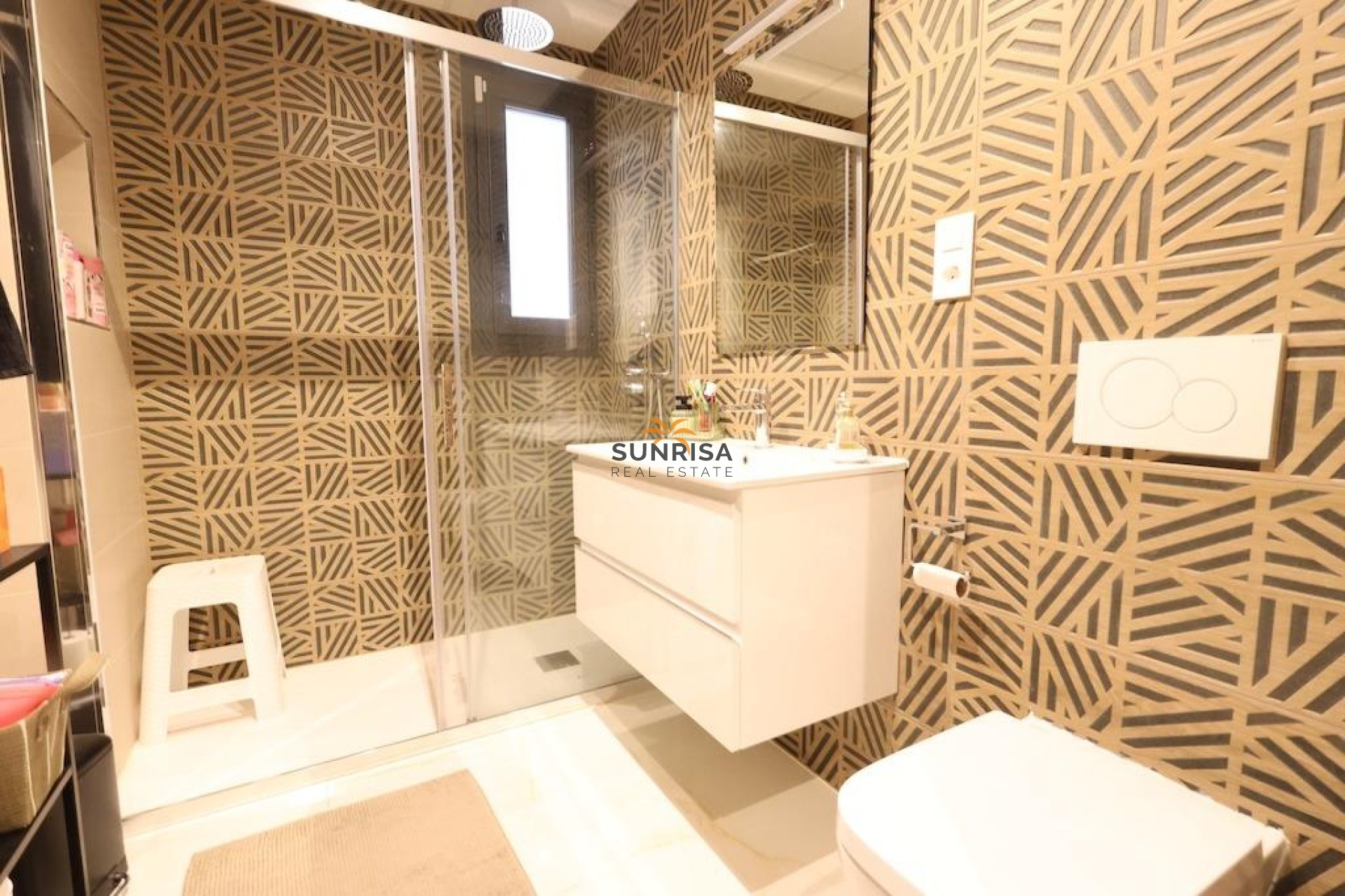 Resale - Apartment - Orihuela Costa