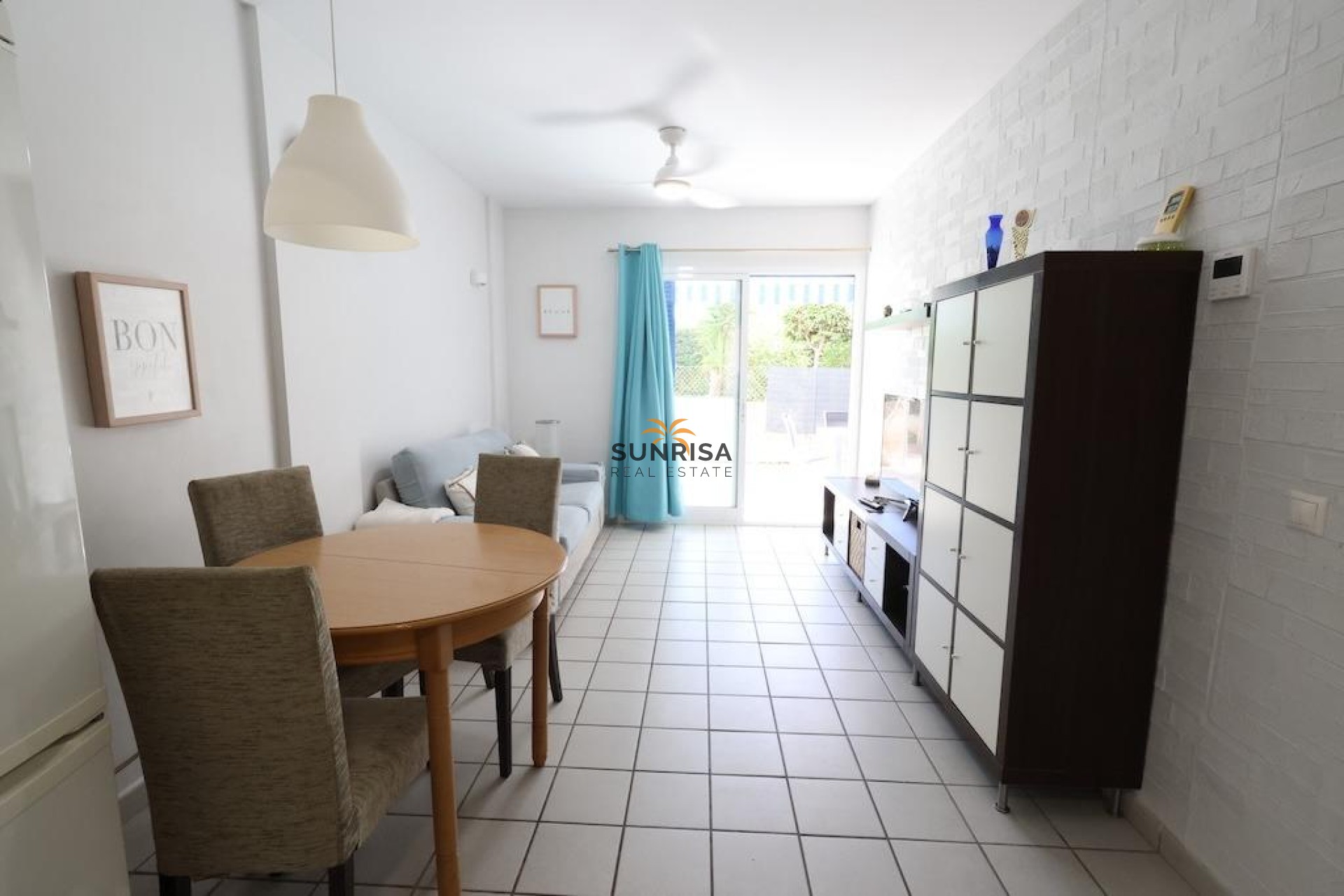 Resale - Apartment - Orihuela Costa