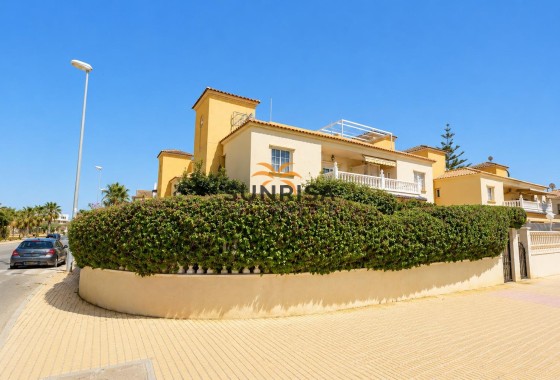 Apartment · Resale - Orihuela Costa · Lomas de Cabo Roig · Alicante · Spain