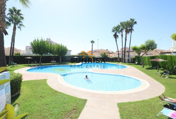 Bungalow · Herverkoop - Orihuela Costa · Alicante · Spanje