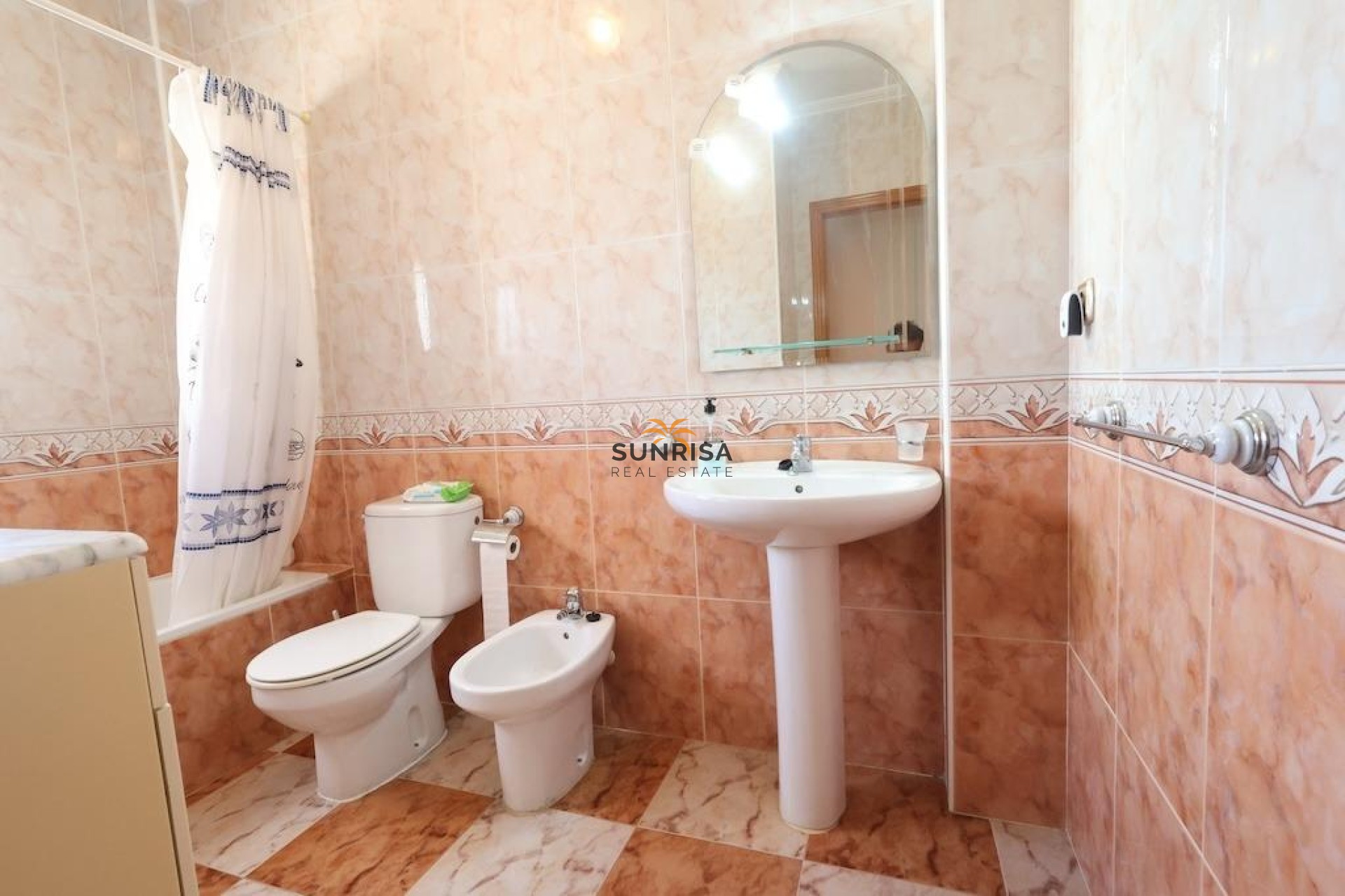 Resale - Semi-detached house - Orihuela Costa