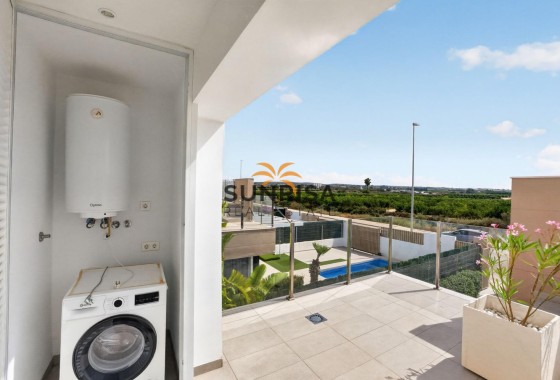 Villa · Herverkoop - Guardamar del Segura · El Raso · Alicante · Spanje