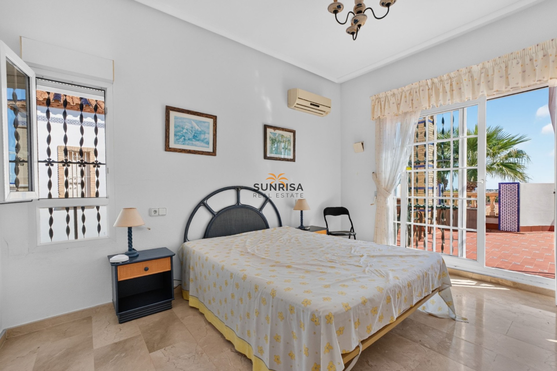 Herverkoop - Villa - Orihuela Costa