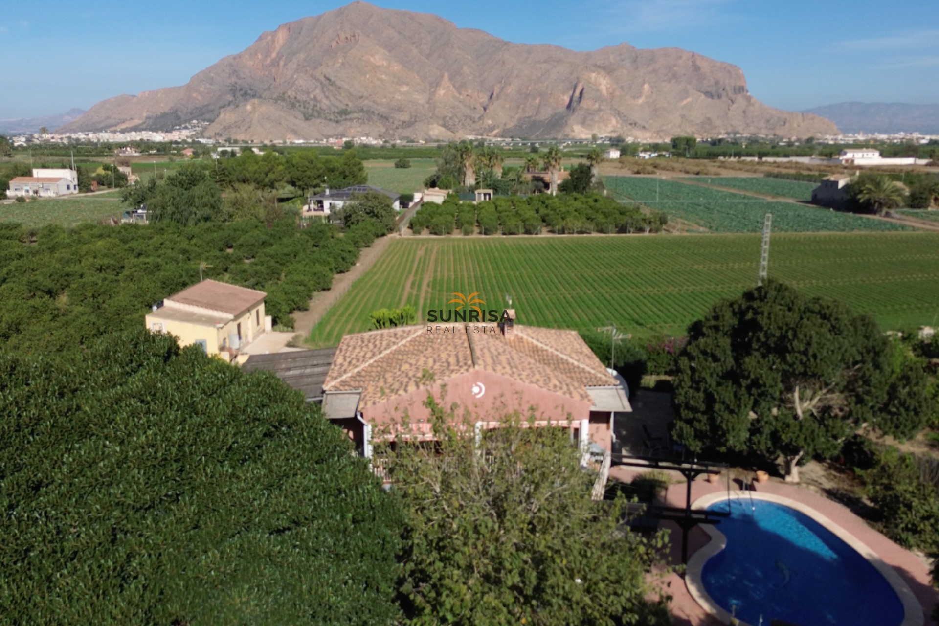 Resale - Finca - Orihuela