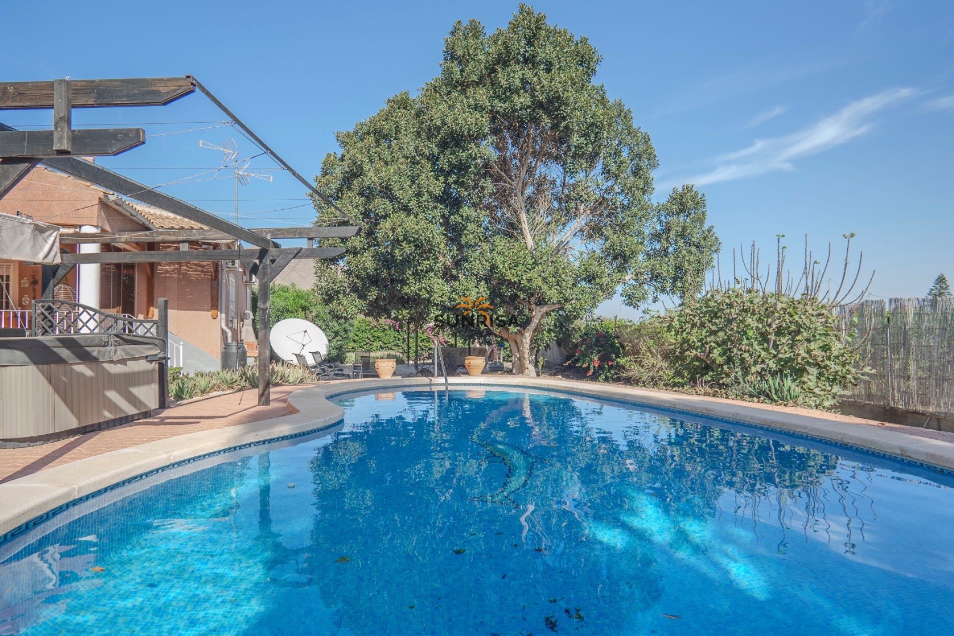 Resale - Finca - Orihuela