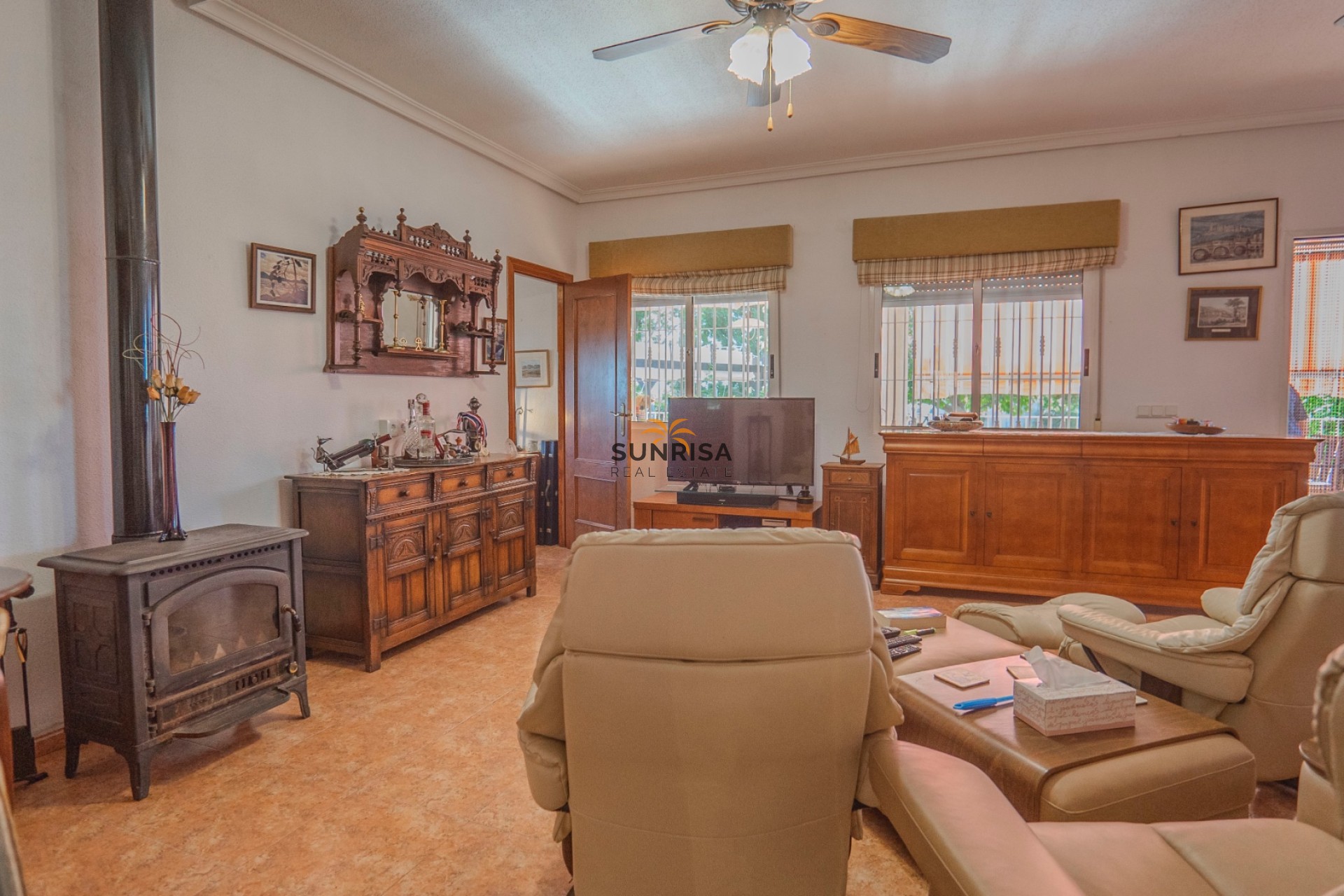 Resale - Finca - Orihuela