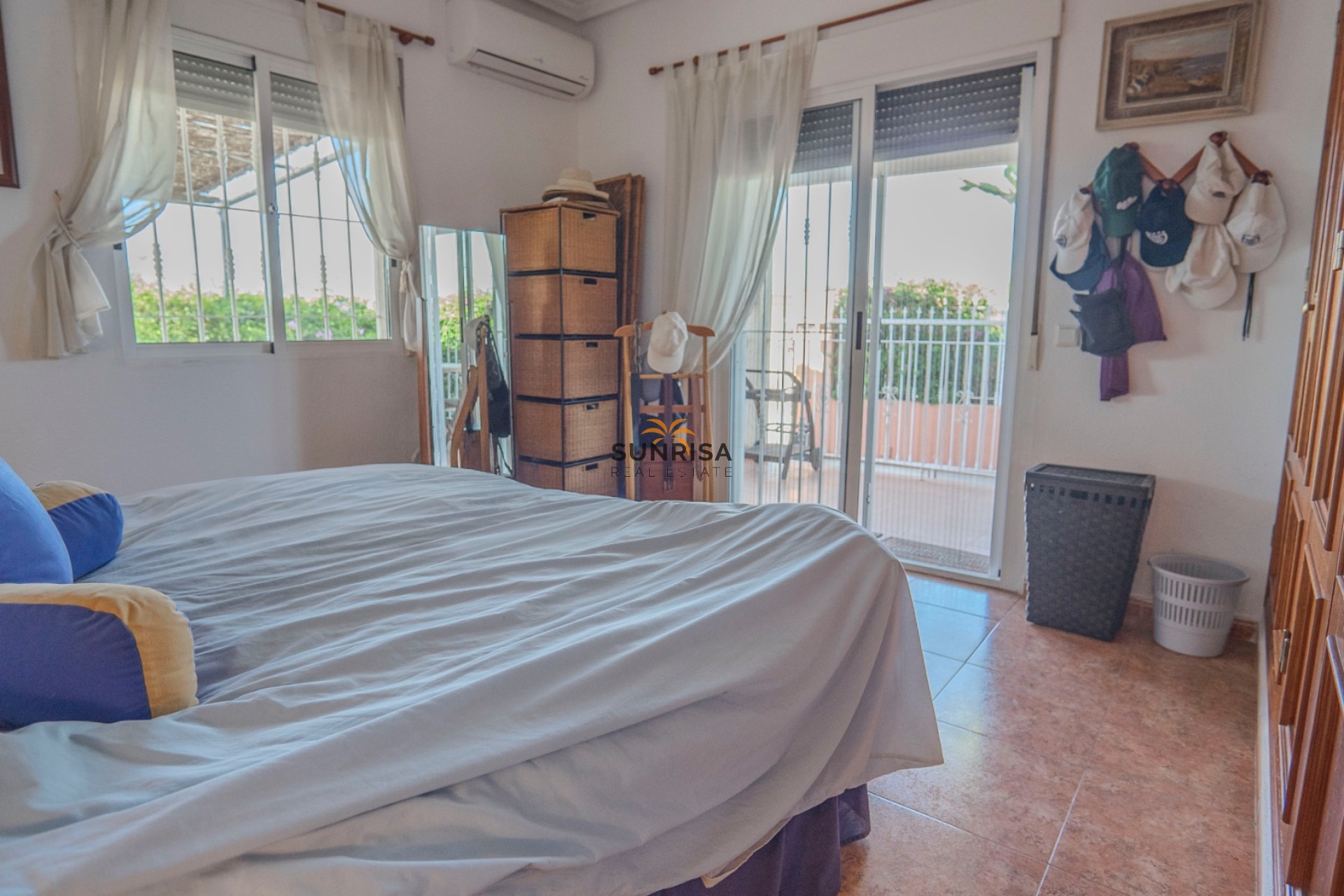 Resale - Finca - Orihuela