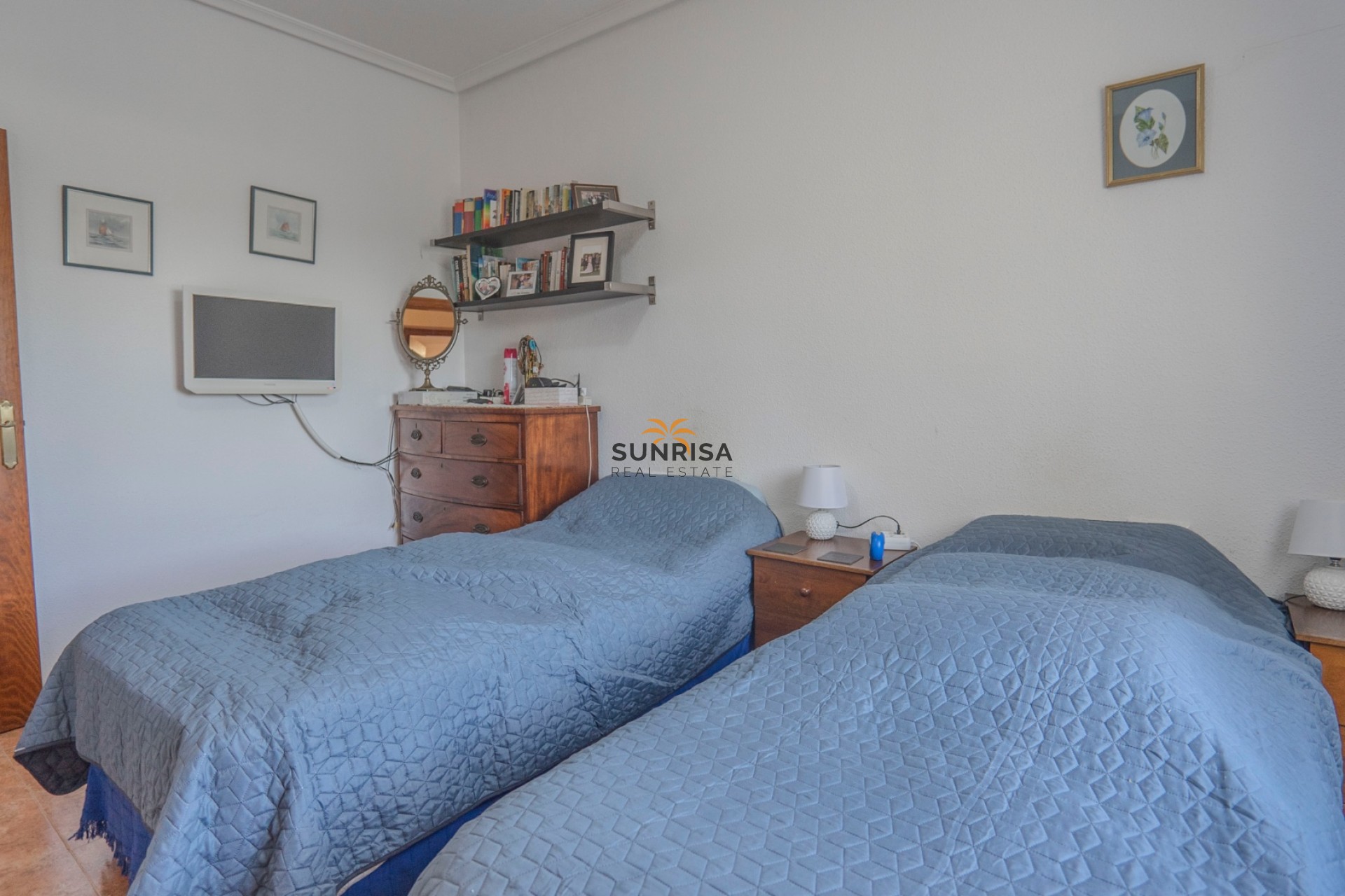 Resale - Finca - Orihuela