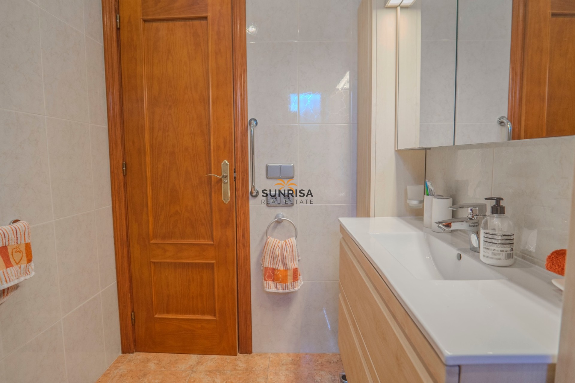 Resale - Finca - Orihuela