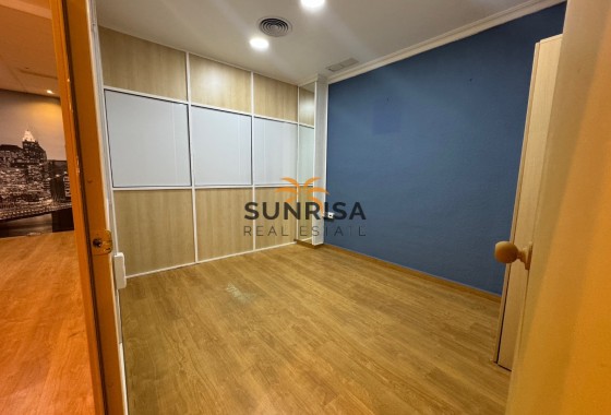 Commercial premises · Resale - Guardamar del Segura · Alicante · Spain