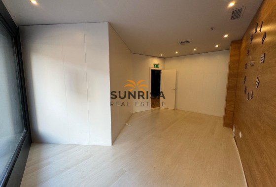 Commercial premises · Resale - Guardamar del Segura · Alicante · Spain