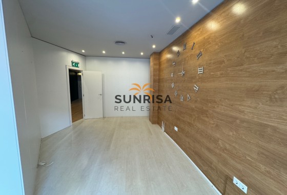 Commercial premises · Resale - Guardamar del Segura · Alicante · Spain