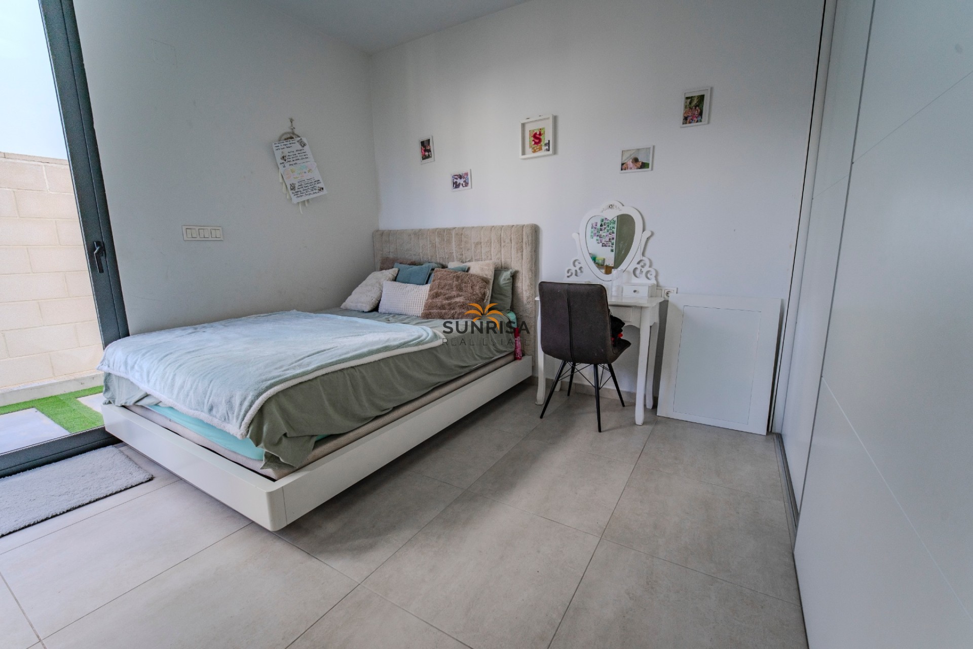 Herverkoop - Twee-onder-een-kapwoning - Benijófar