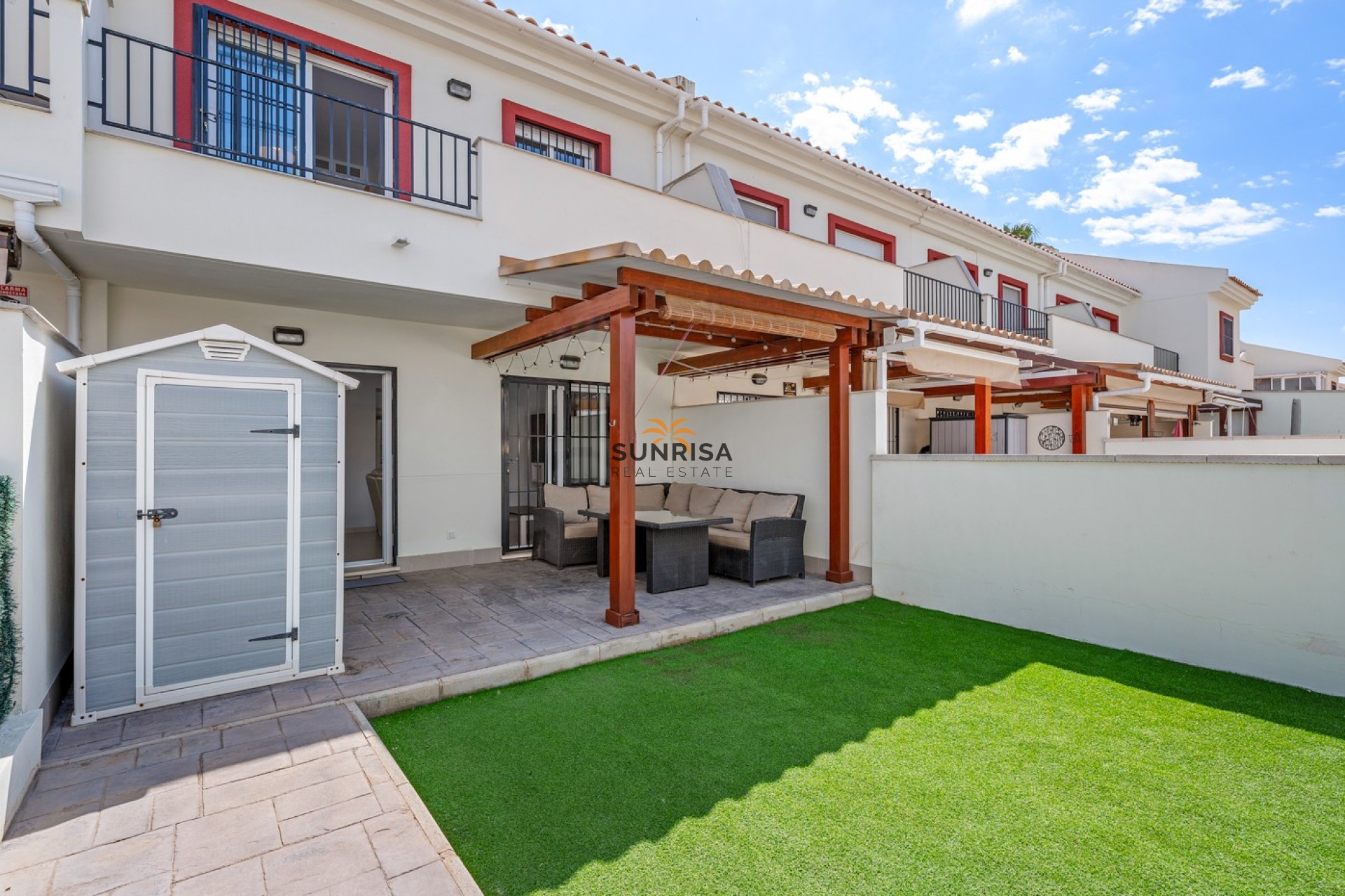 Resale - Townhouse - Ciudad Quesada