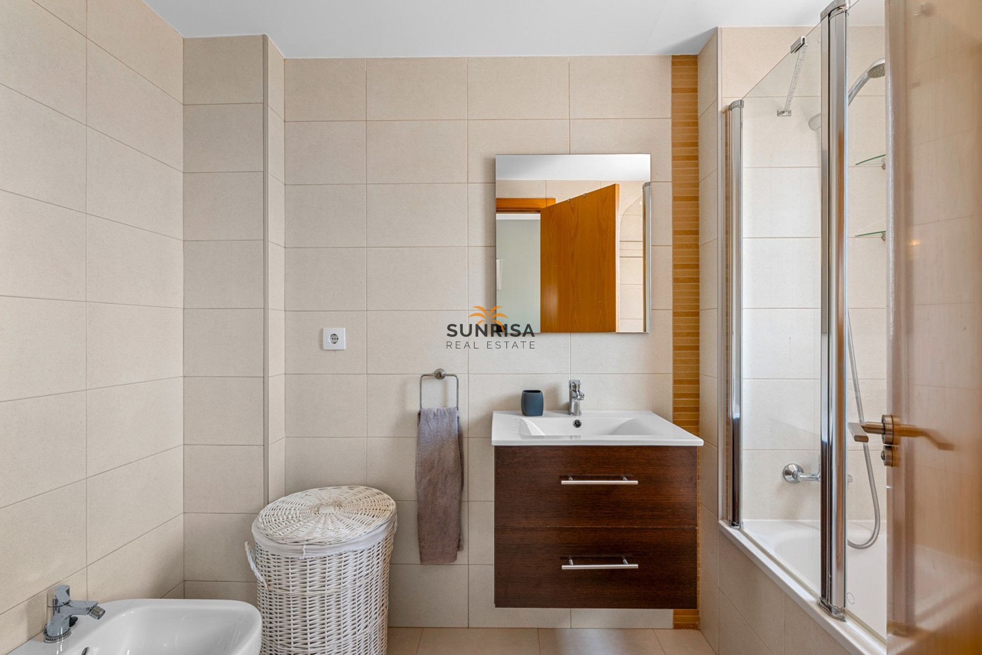 Resale - Townhouse - Ciudad Quesada