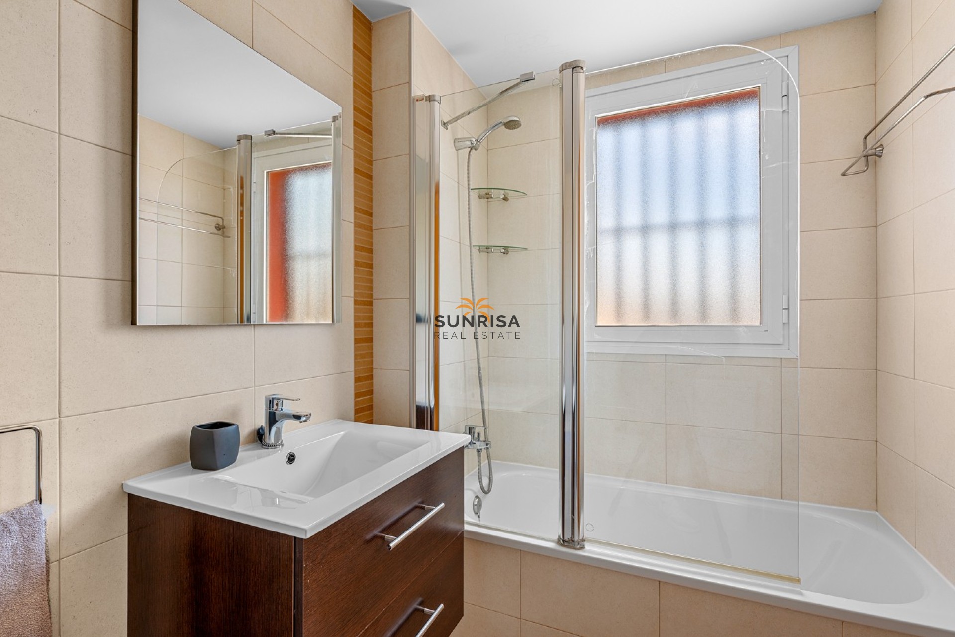 Resale - Townhouse - Ciudad Quesada