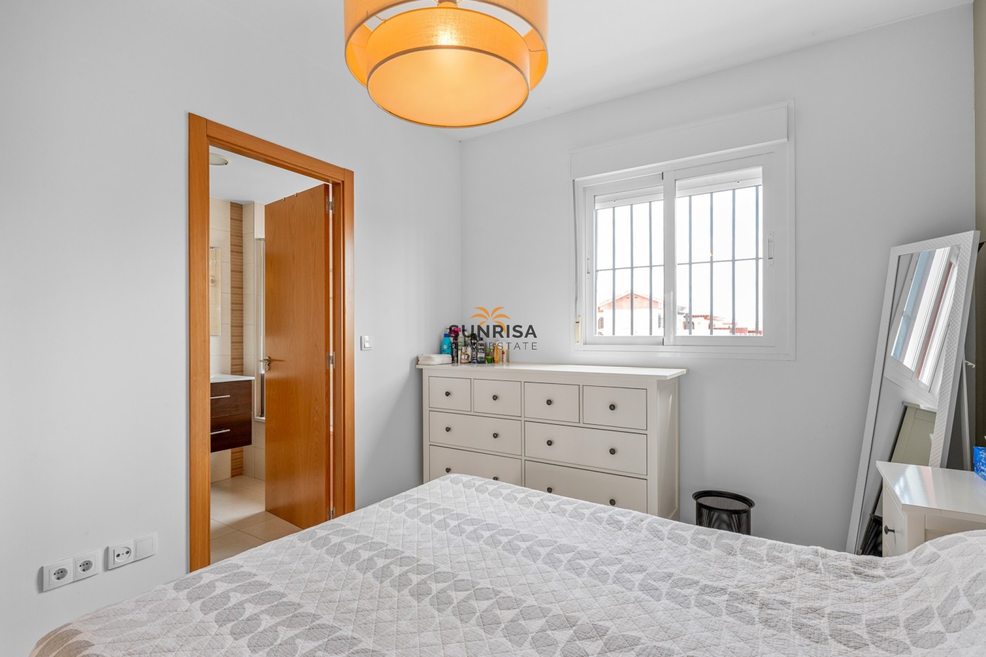 Resale - Townhouse - Ciudad Quesada