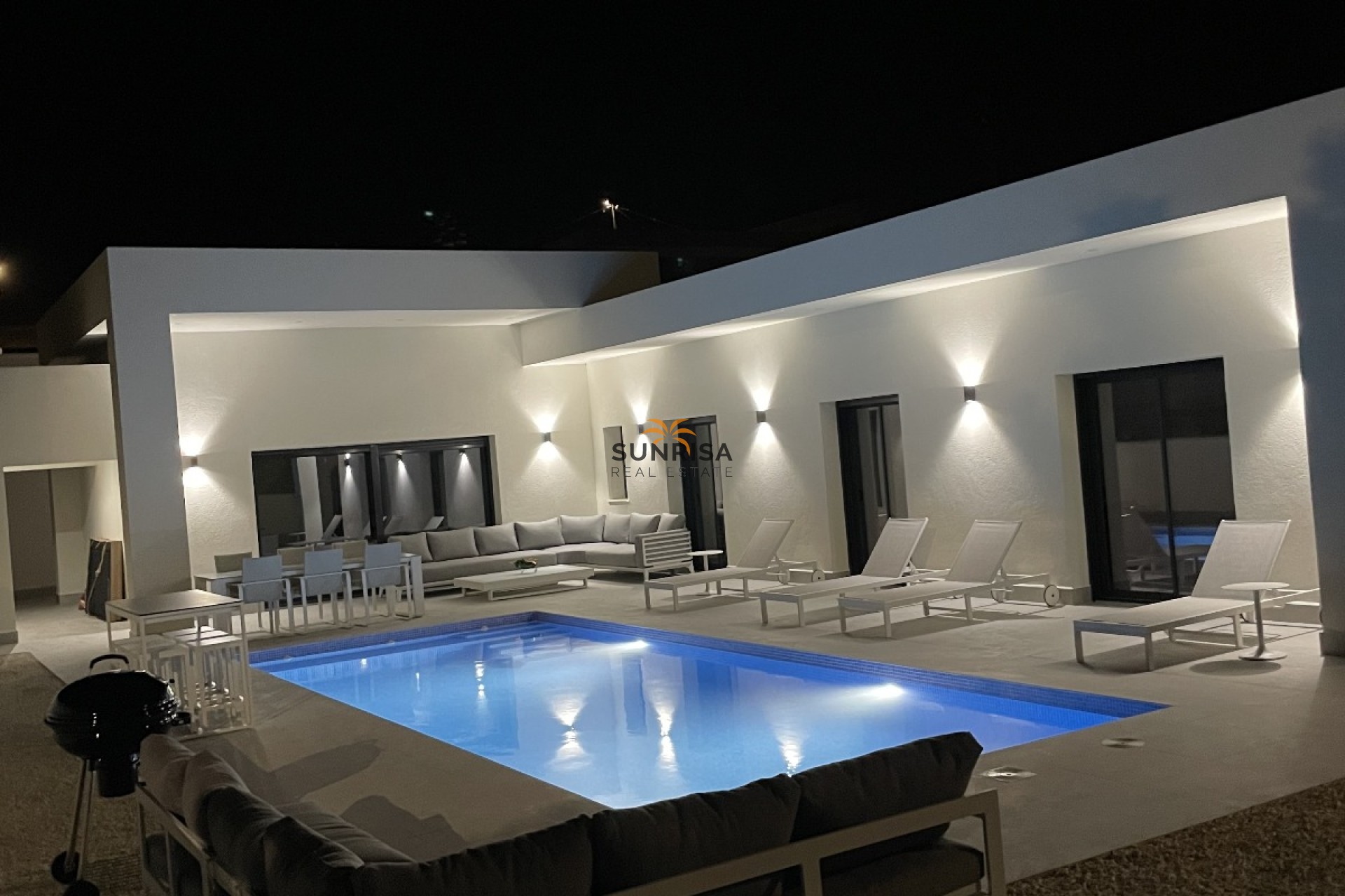 Obra nueva - Casa - La Romana