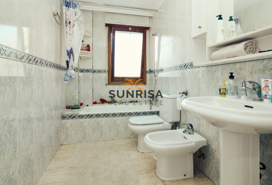 Appartement · Revente - Dolores · Alicante · Espagne