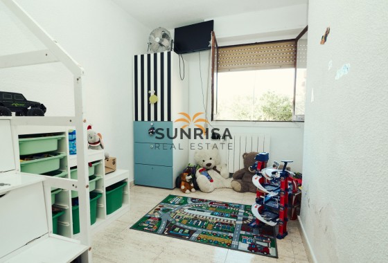 Appartement · Revente - Dolores · Alicante · Espagne