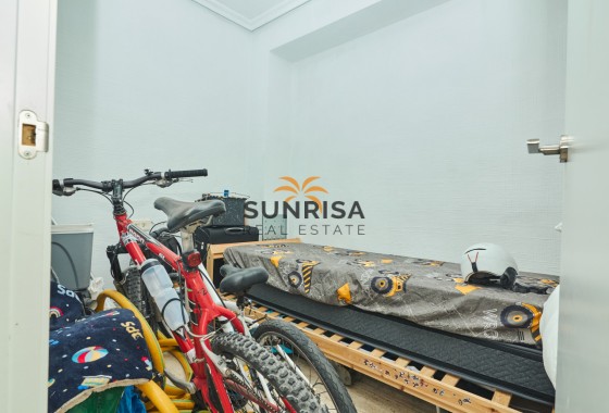 Appartement · Revente - Dolores · Alicante · Espagne