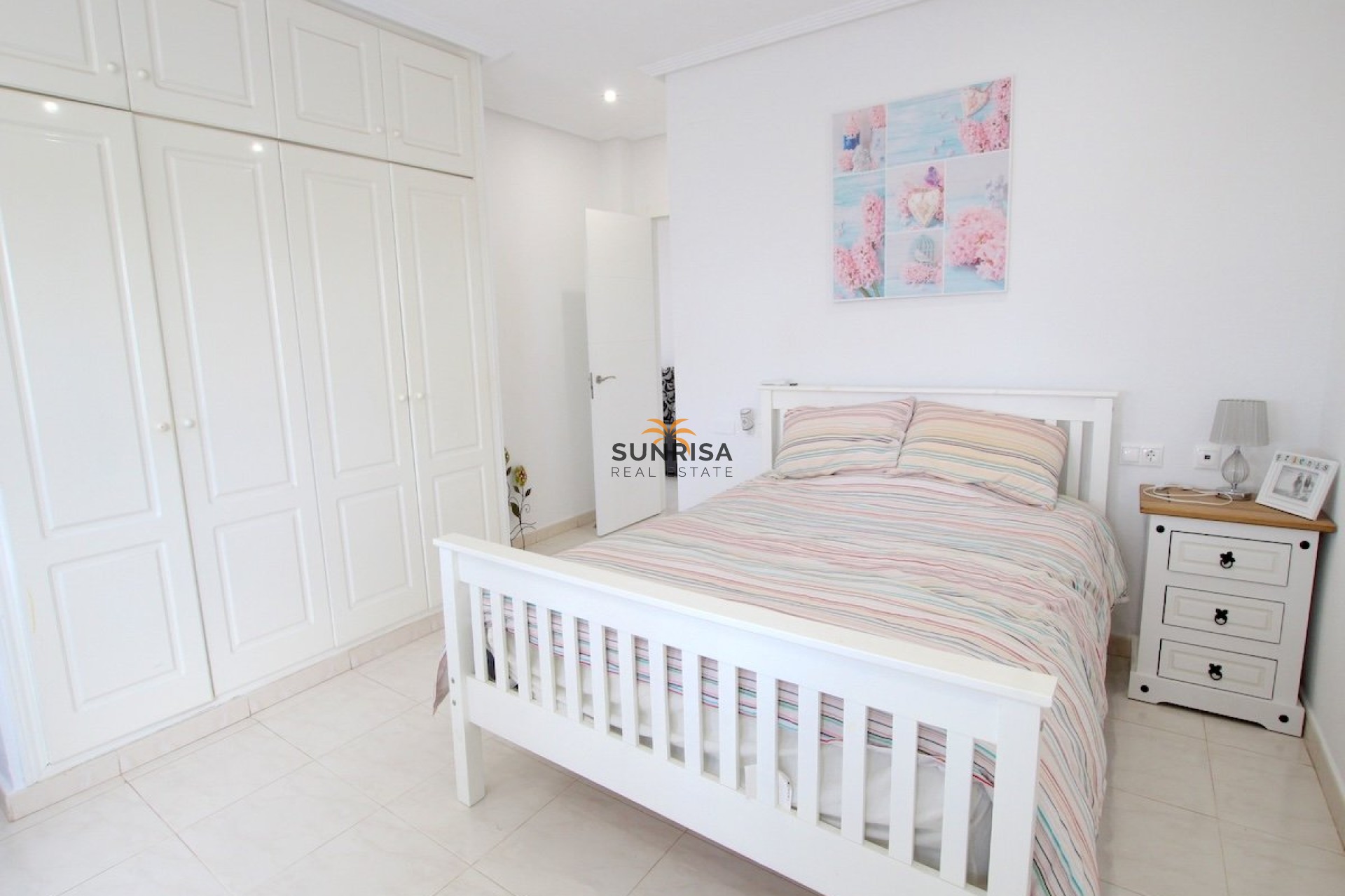 Resale - Villa - Orihuela Costa