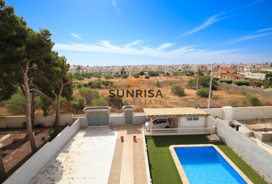 Villa · Resale - Orihuela Costa · Campoamor · Alicante · Spain