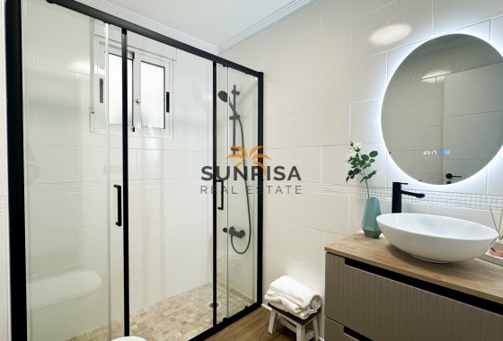 Apartamento · Reventa - Orihuela Costa · Playa Flamenca · Alicante · España