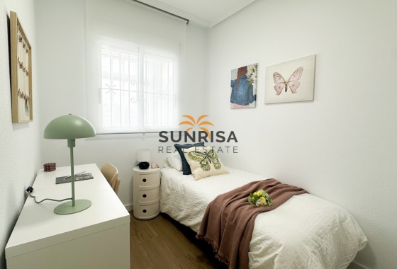 Apartamento · Reventa - Orihuela Costa · Playa Flamenca · Alicante · España