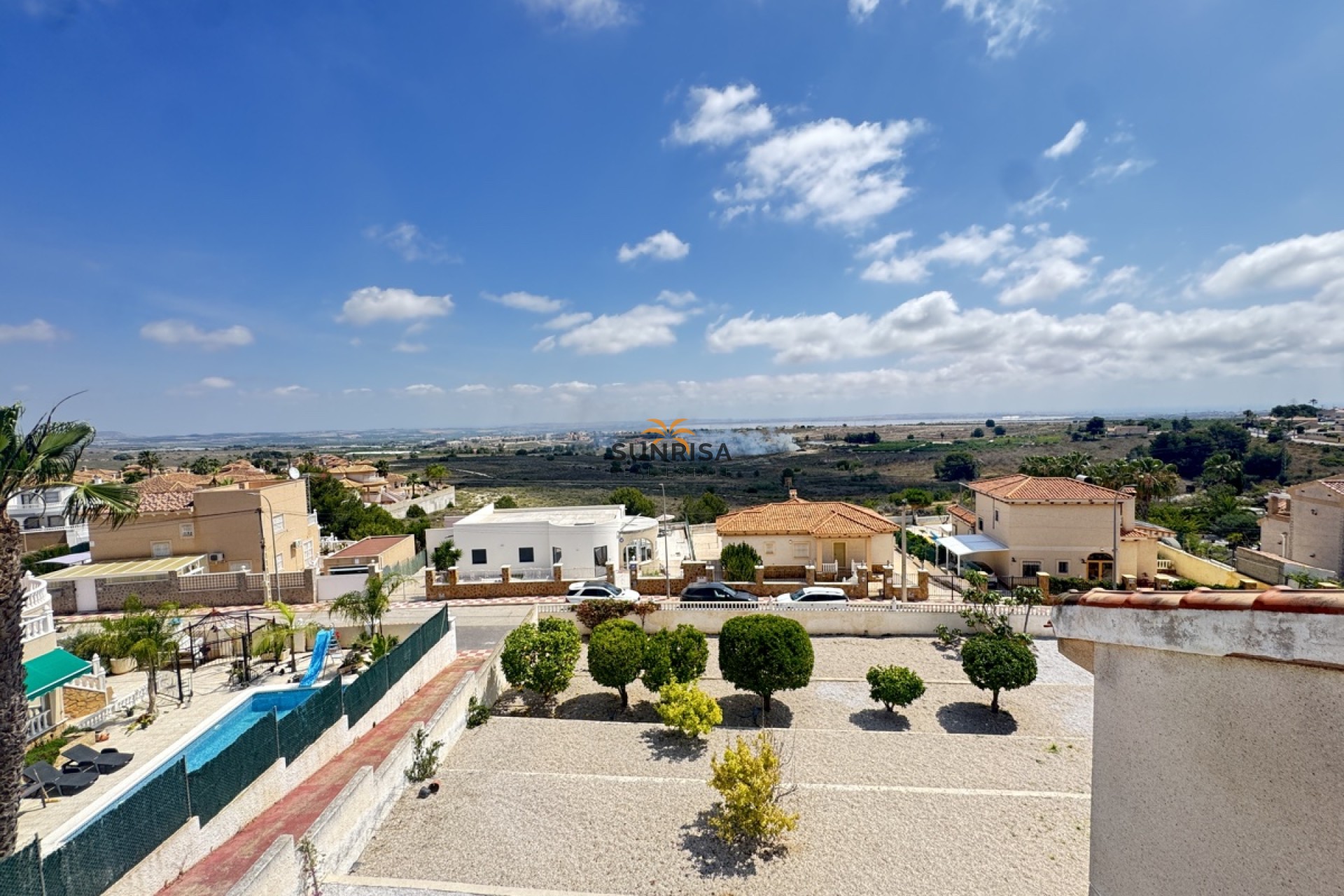 Resale - Villa - San Miguel de Salinas