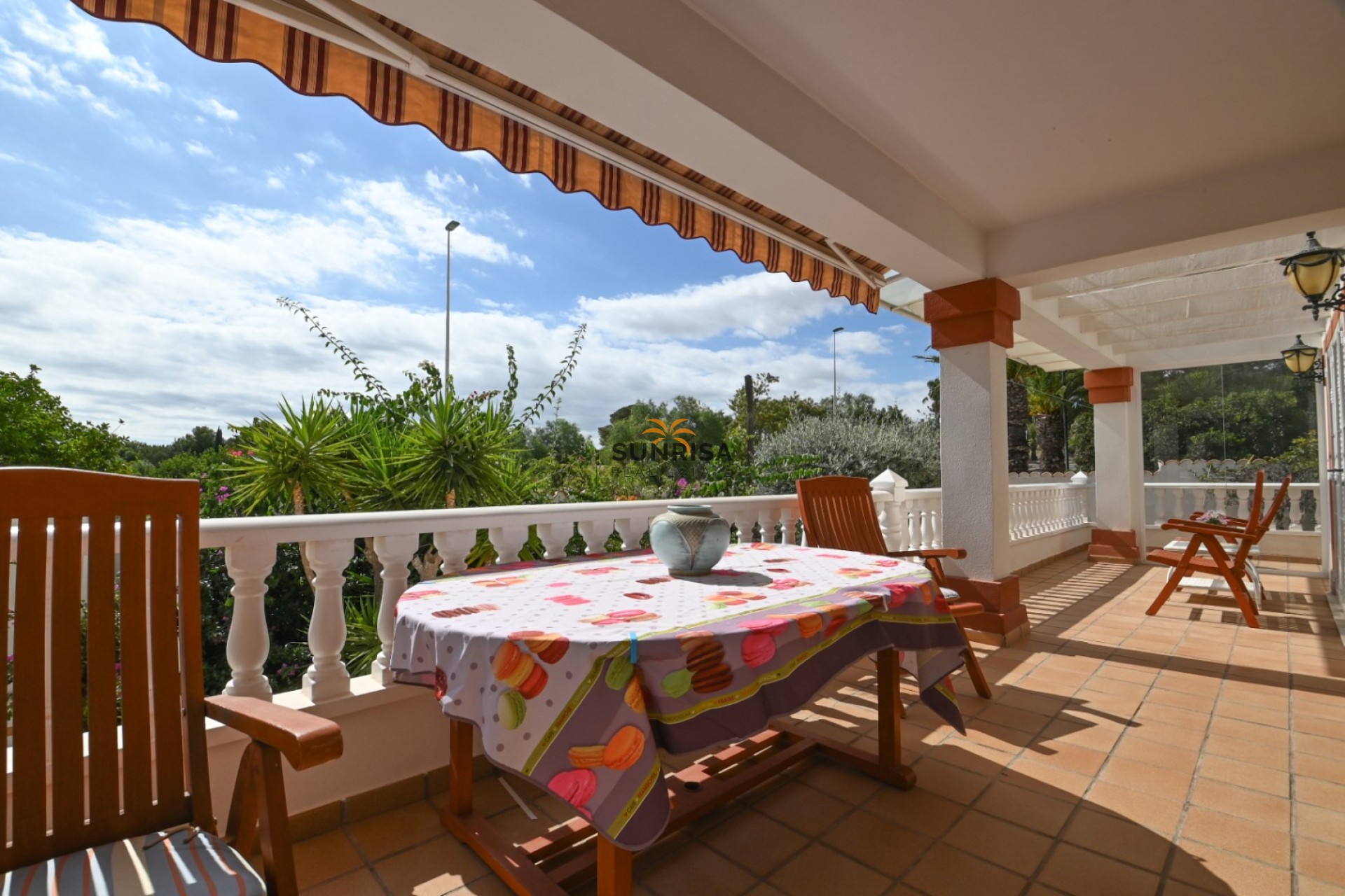 Reventa - Villa - Las Colinas Golf & Country Club