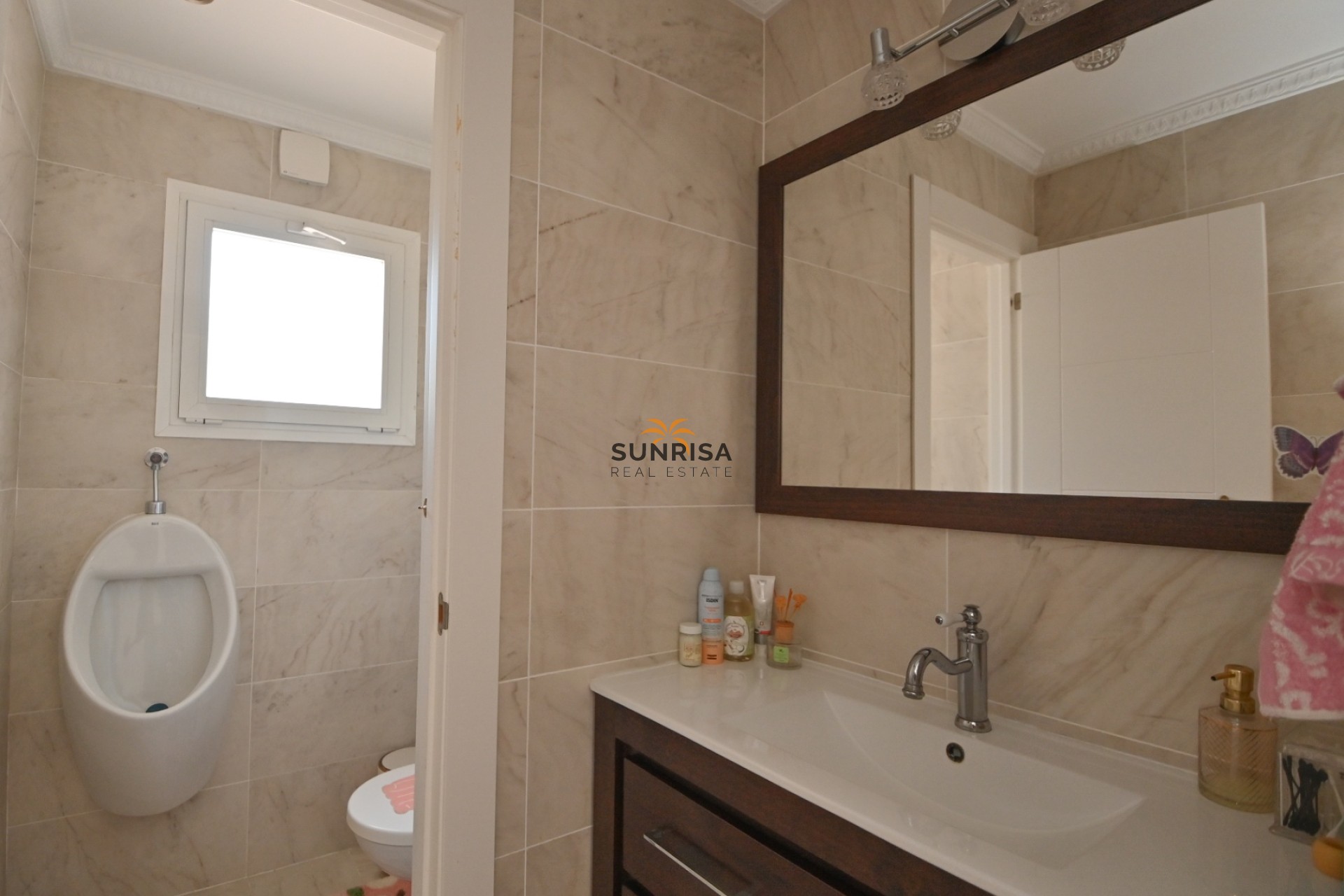 Reventa - Villa - Las Colinas Golf & Country Club