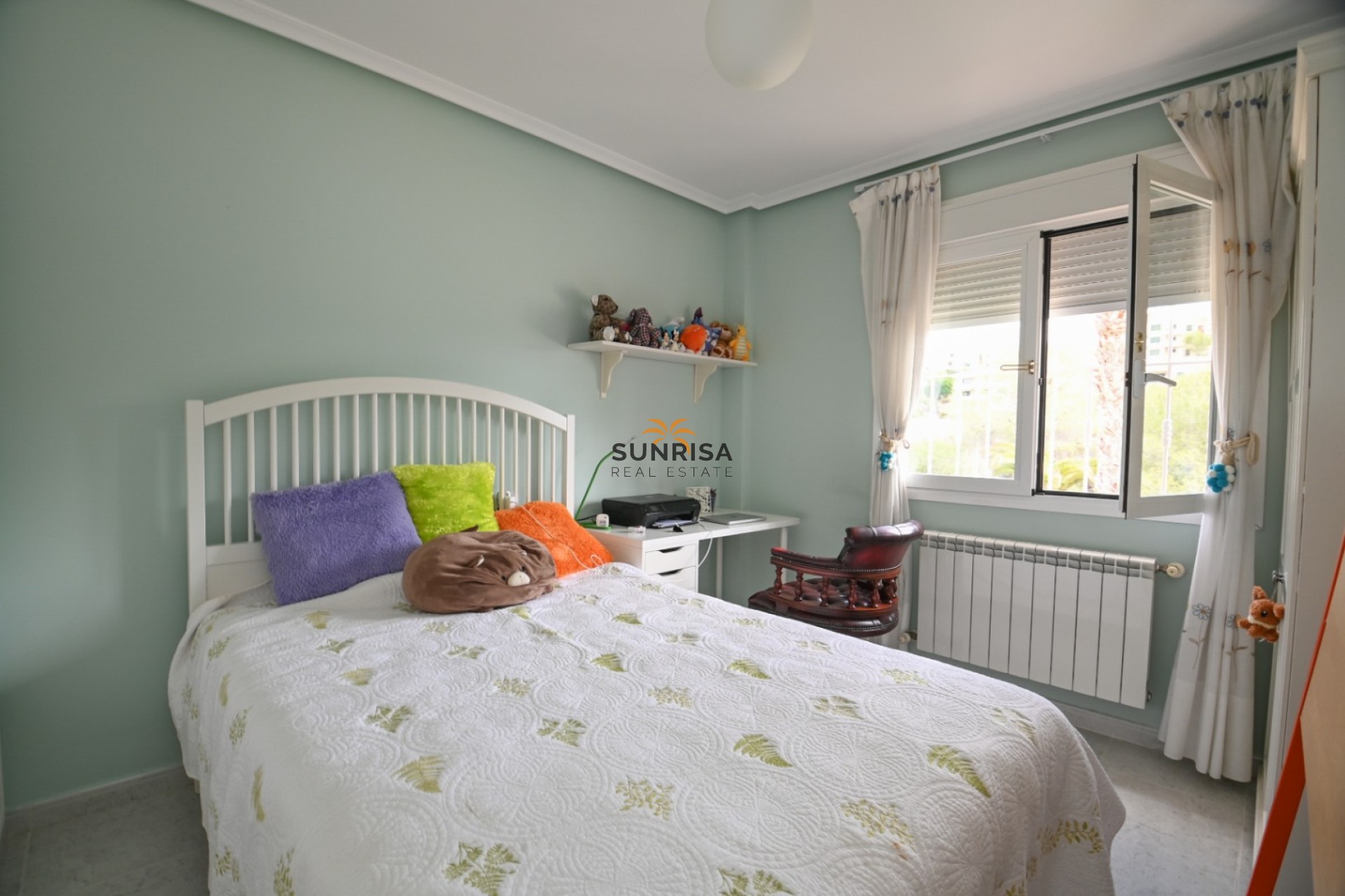 Reventa - Villa - Las Colinas Golf & Country Club