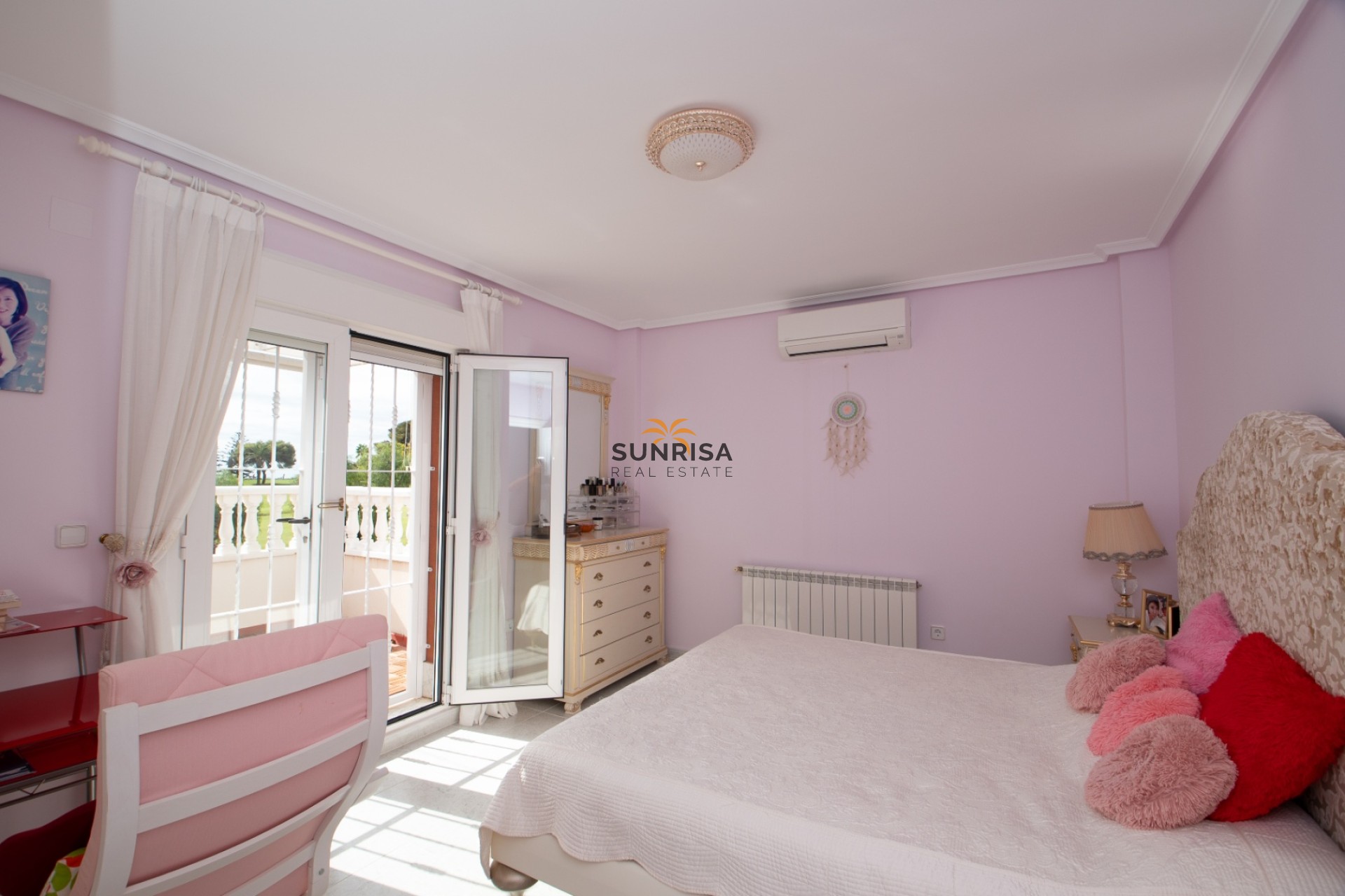 Reventa - Villa - Las Colinas Golf & Country Club