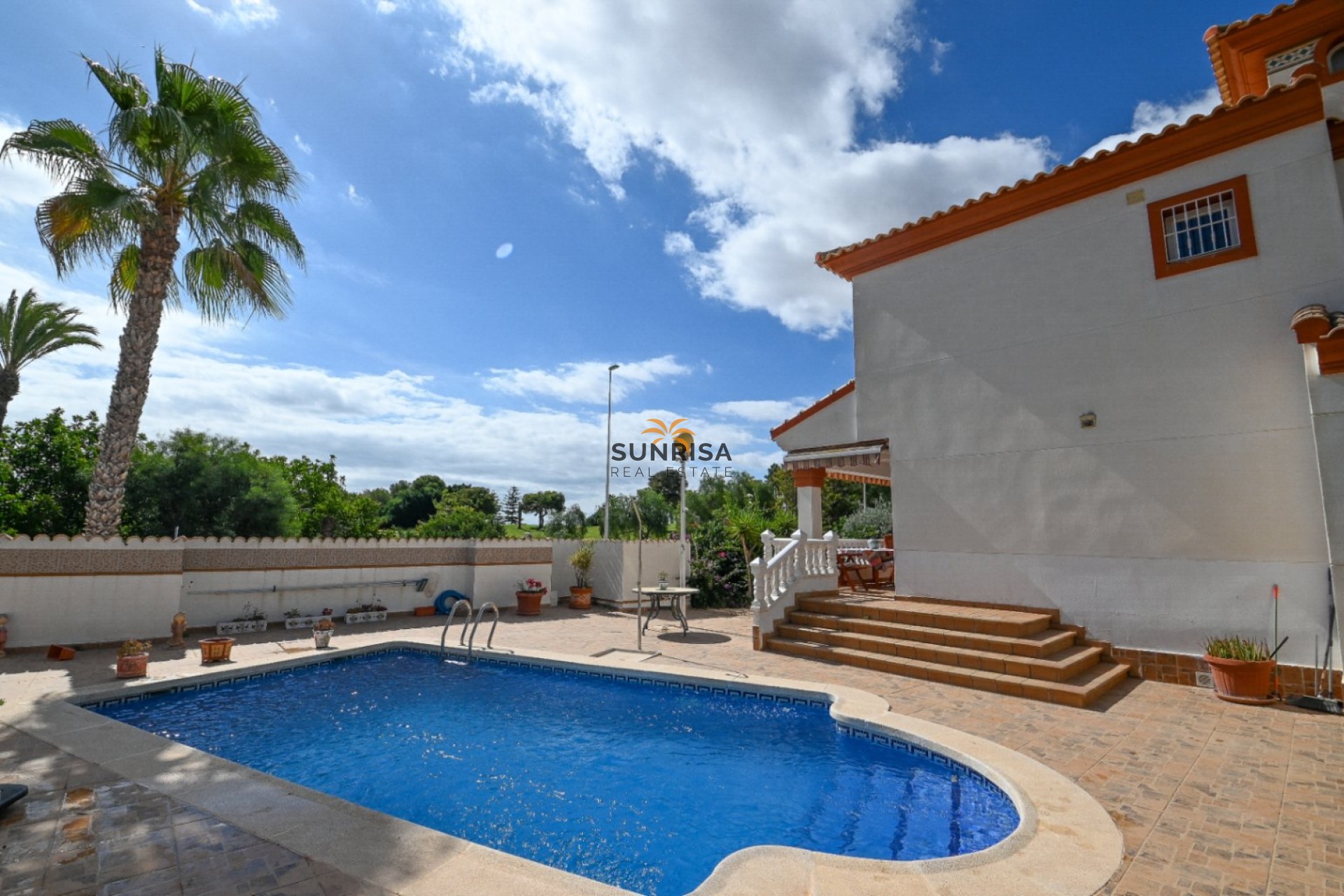 Reventa - Villa - Las Colinas Golf & Country Club