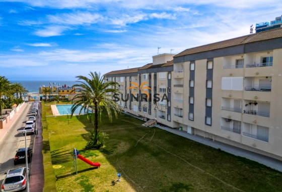 Apartamento · Reventa - Punta Prima · Alicante · España