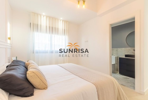 Villa · Revente - Torrevieja · La Siesta - El Salado - Torreta · Alicante · Espagne