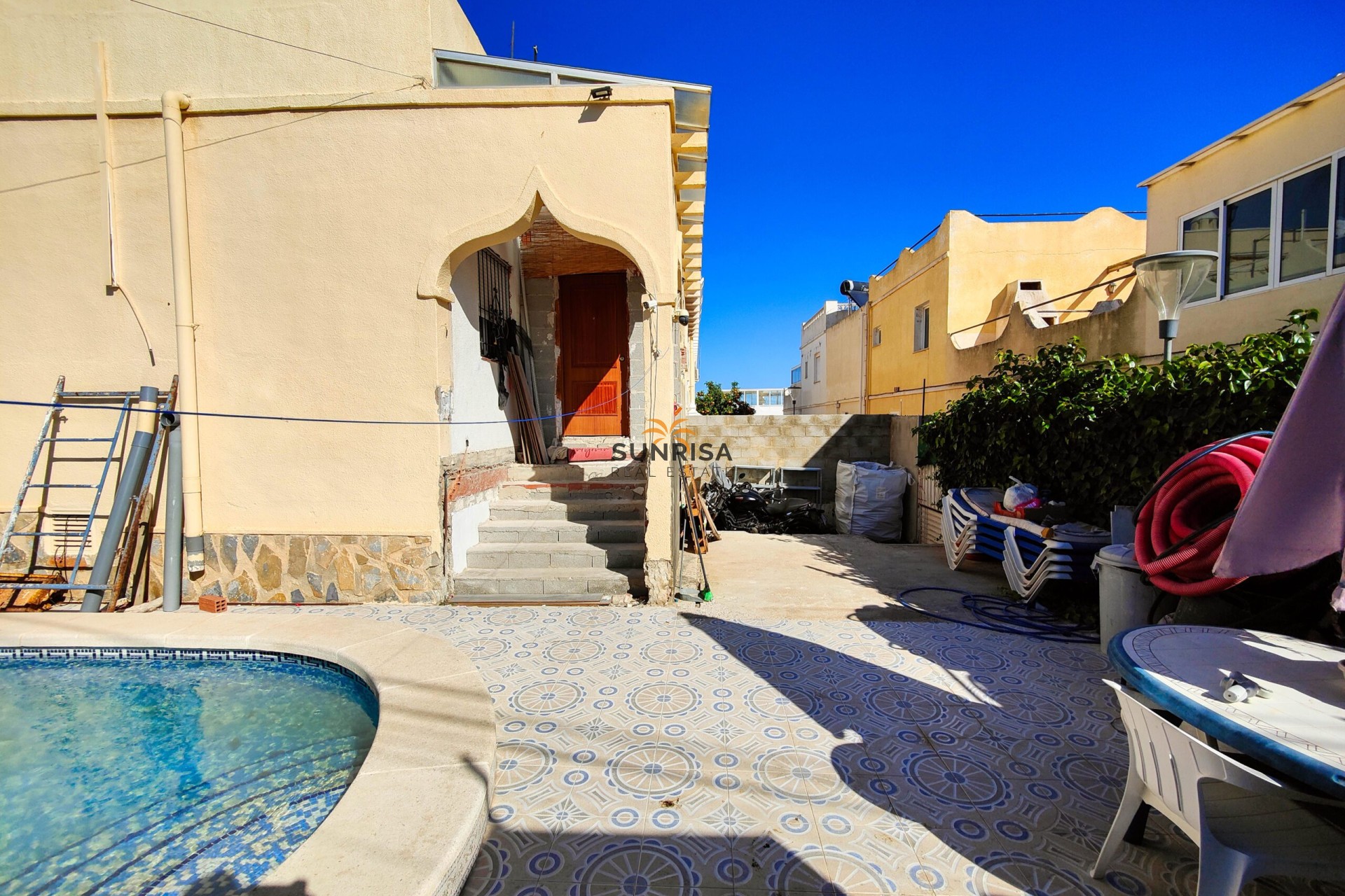 Resale - Townhouse - San Miguel de Salinas