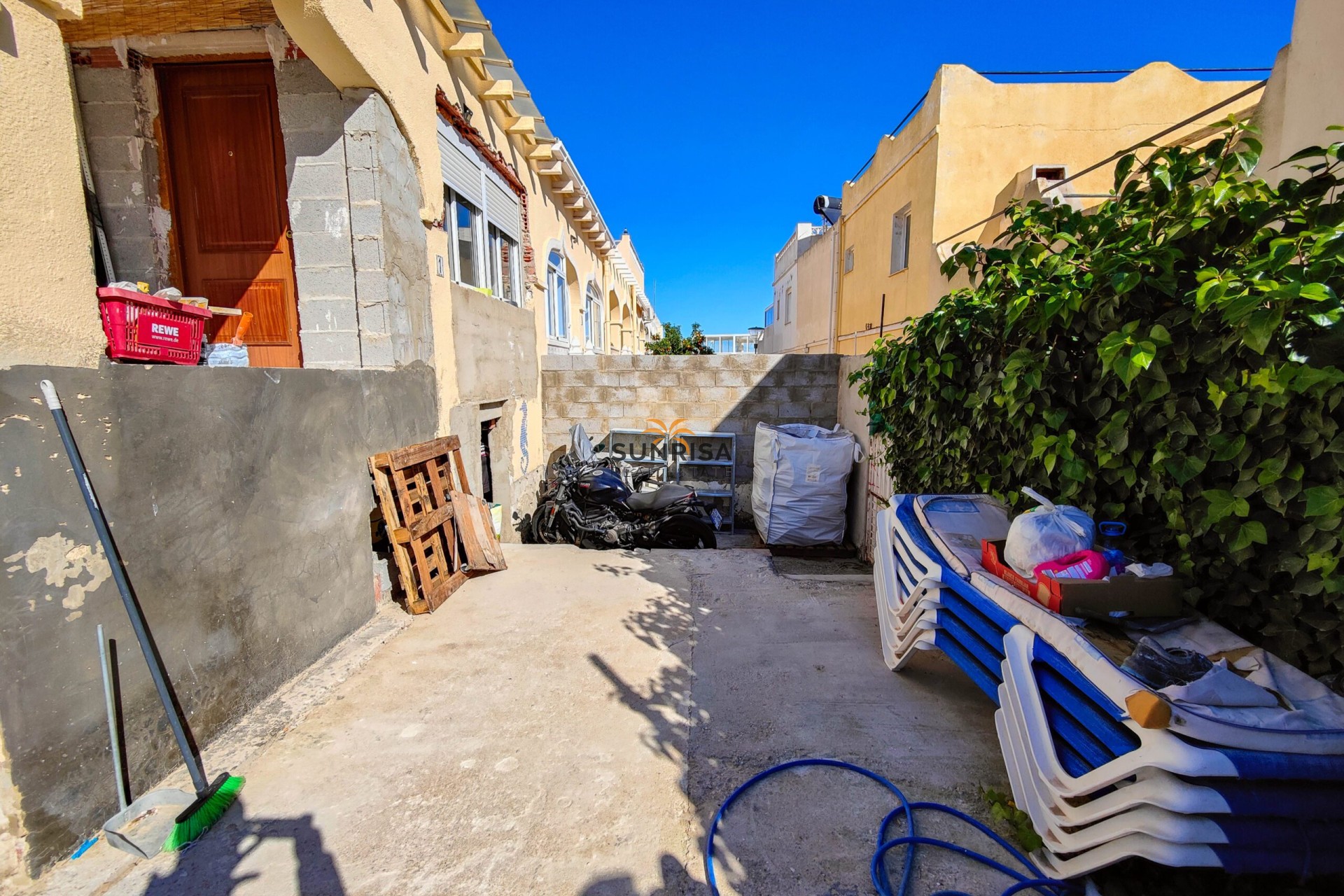 Resale - Townhouse - San Miguel de Salinas