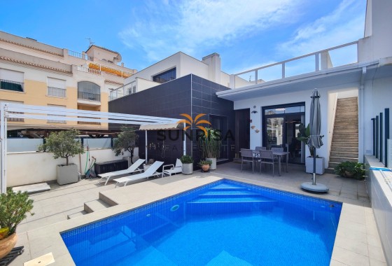 Villa · Revente - Formentera del Segura · Alicante · Espagne