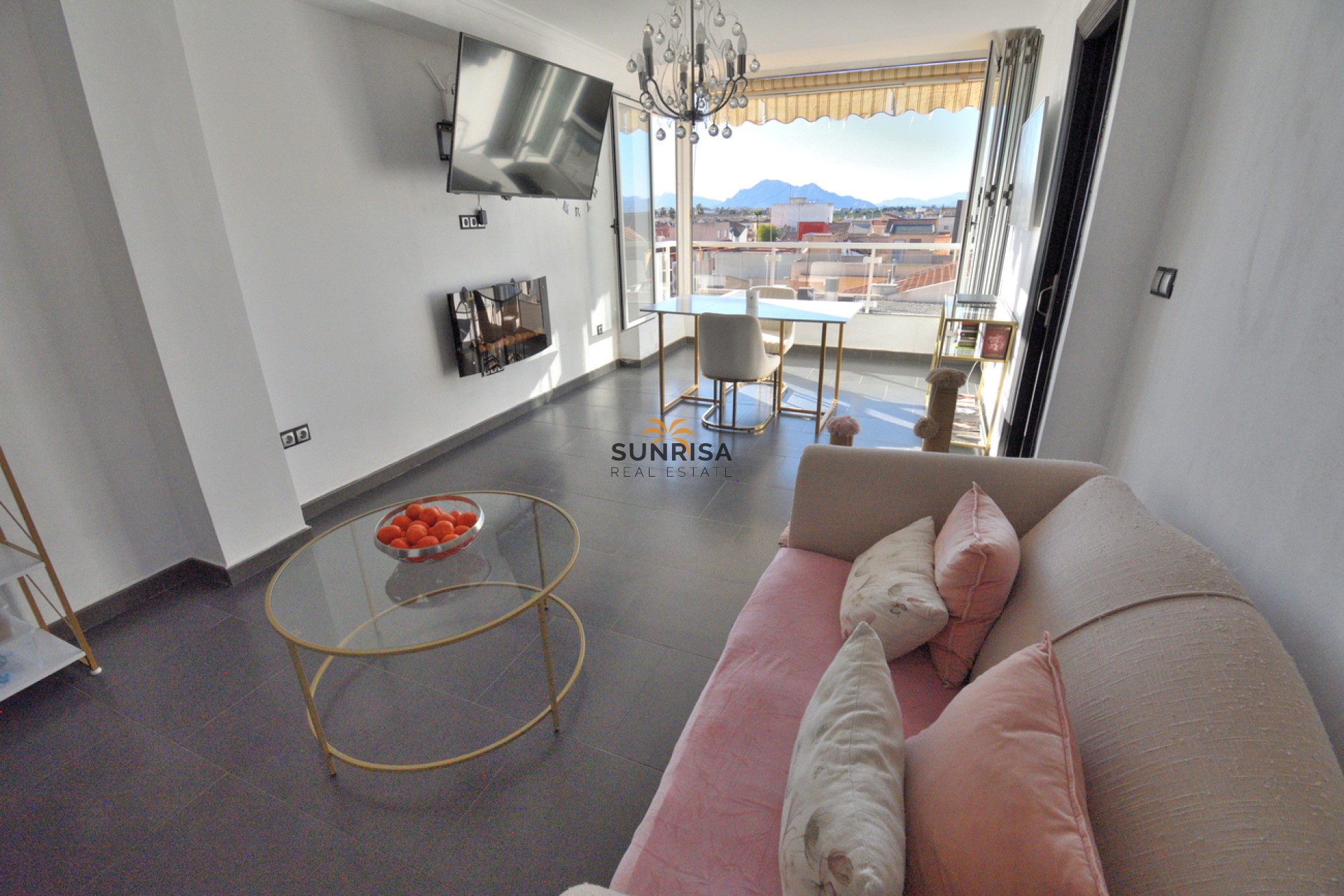 Herverkoop - Appartement - Daya Nueva